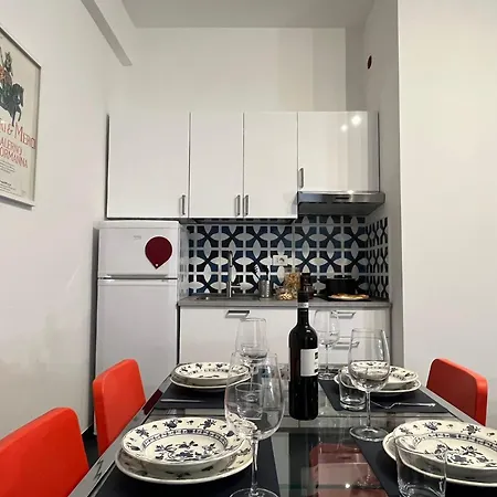 Igaribaldi Apartament *